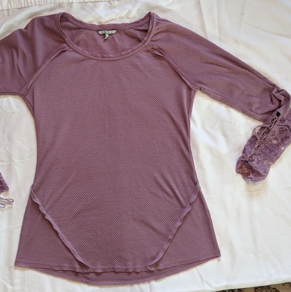 BKE Tops - On hold for @pegway Mauve Tunic with lace on arms